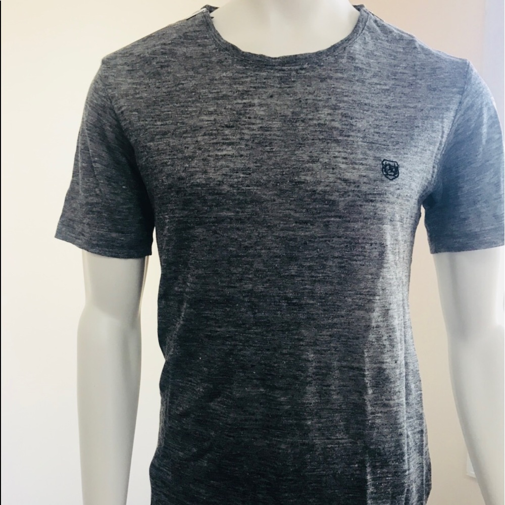 Line &Shoulder Zip